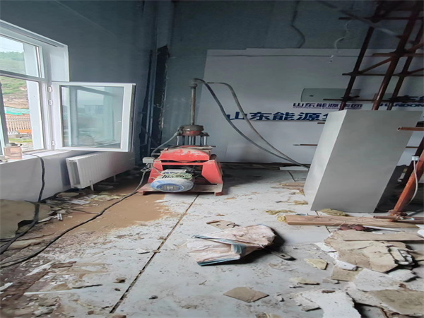 马关地基基础下沉墙体裂缝加固注浆顶升施工